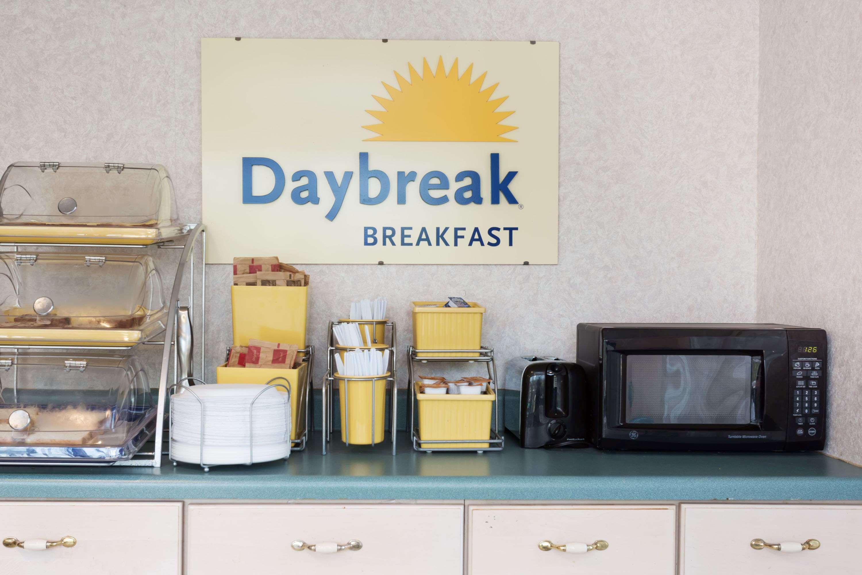 Days By Wyndham Hotel