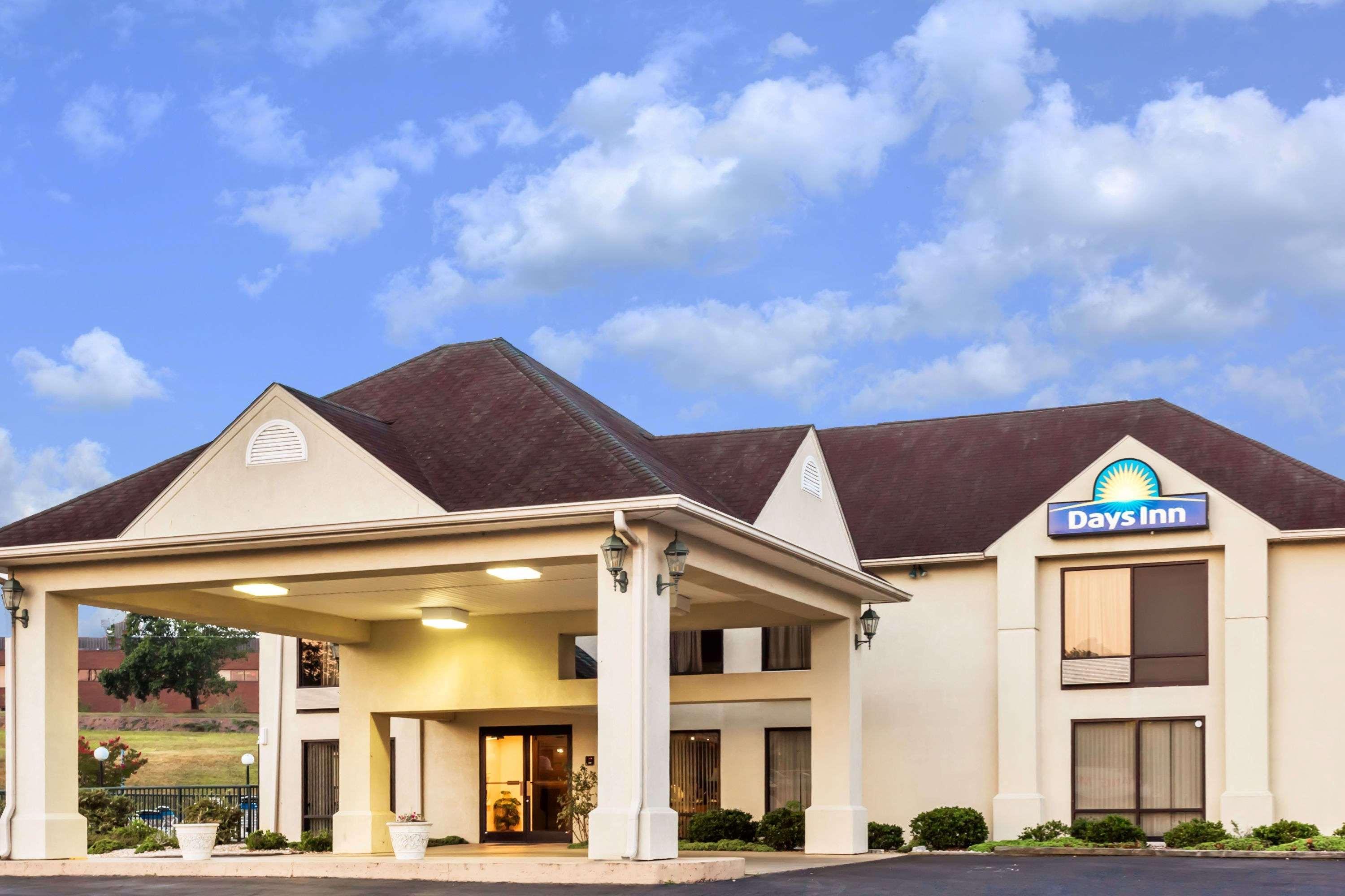 Days By Wyndham Hotel