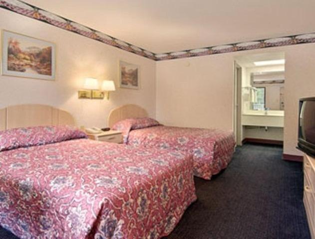 Days By Wyndham Hotel Sanford